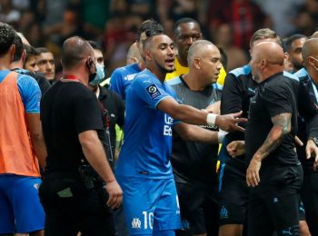 Các cầu thủ Marseille từ chối trở lại sân sau khi đụng độ với người hâm mộ Nice